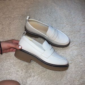 Everlane white loafer